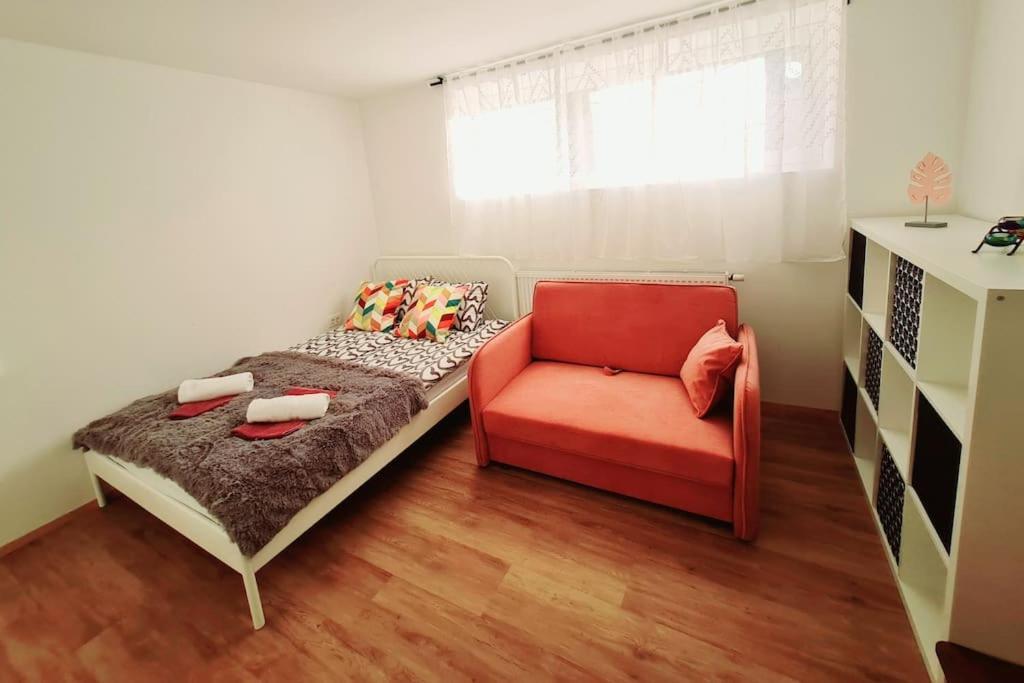 Apartma Juli Zirovnica Luaran gambar